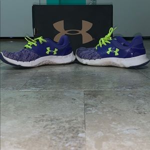 Under Armour Sneakers